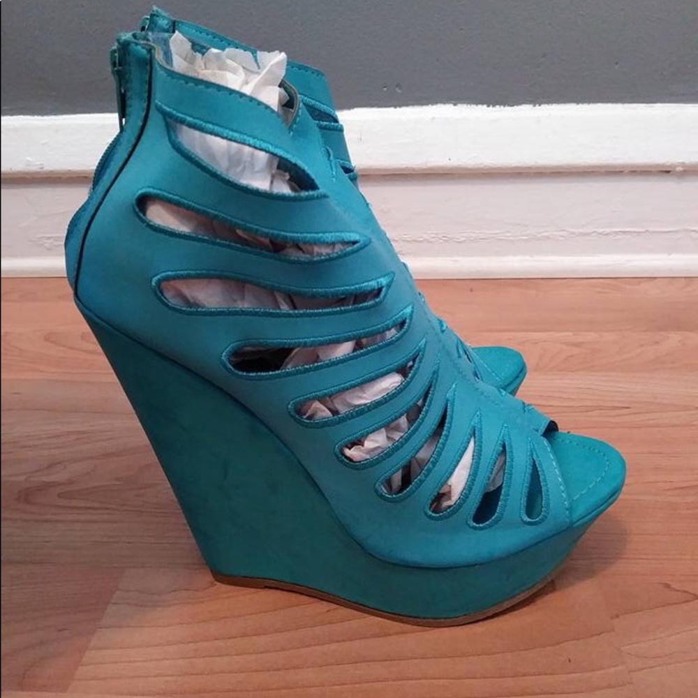 Women’s Wedge Sandals